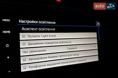 Хетчбек Volkswagen e-Golf 2017 в 