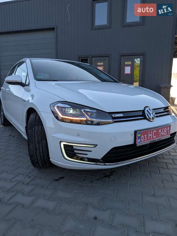 Хэтчбек Volkswagen e-Golf 2020 в Луцке
