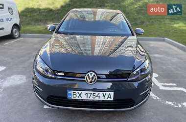 Хэтчбек Volkswagen e-Golf 2020 в 