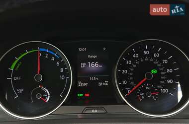 Хетчбек Volkswagen e-Golf 2019 в 