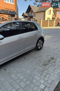 Хетчбек Volkswagen e-Golf 2019 в 