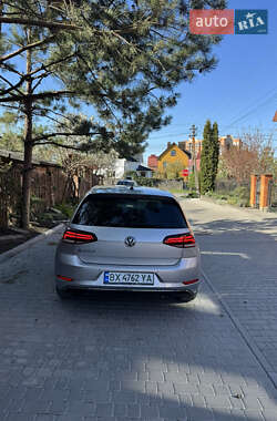 Хетчбек Volkswagen e-Golf 2019 в 