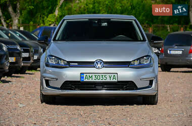 Хэтчбек Volkswagen e-Golf 2015 в 