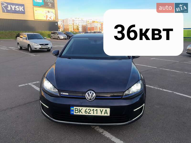 Volkswagen e-Golf 2016