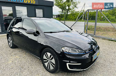Хэтчбек Volkswagen e-Golf 2016 в 