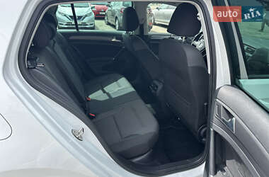 Хэтчбек Volkswagen e-Golf 2020 в 