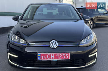 Хетчбек Volkswagen e-Golf 2016 в 