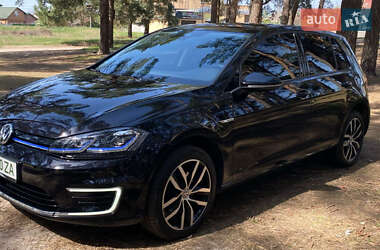 Хетчбек Volkswagen e-Golf 2020 в Сумах