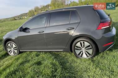 Хэтчбек Volkswagen e-Golf 2019 в 