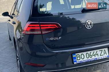 Хэтчбек Volkswagen e-Golf 2019 в 