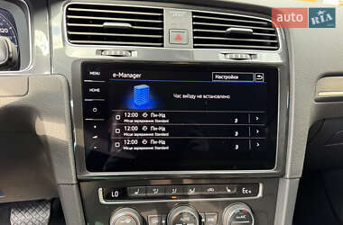 Хэтчбек Volkswagen e-Golf 2020 в 