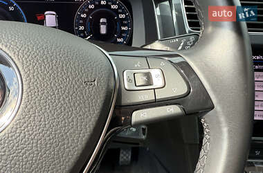 Хэтчбек Volkswagen e-Golf 2020 в 