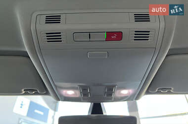 Хетчбек Volkswagen e-Golf 2020 в 