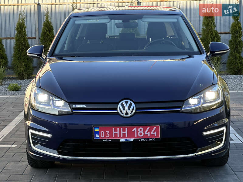 Хетчбек Volkswagen e-Golf 2020 в 