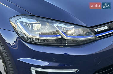 Хетчбек Volkswagen e-Golf 2020 в 