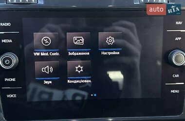 Хетчбек Volkswagen e-Golf 2020 в 