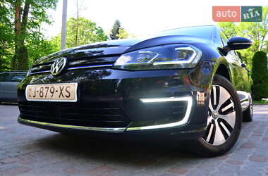 Хетчбек Volkswagen e-Golf 2020 в 