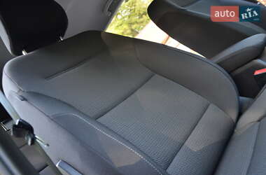 Хетчбек Volkswagen e-Golf 2020 в 