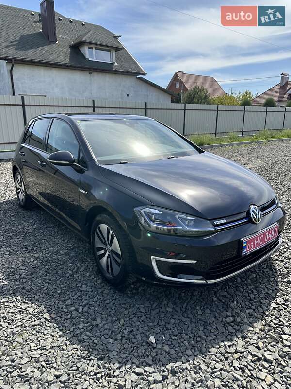 Хетчбек Volkswagen e-Golf 2018 в Луцьку