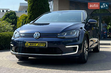 Хетчбек Volkswagen e-Golf 2015 в 