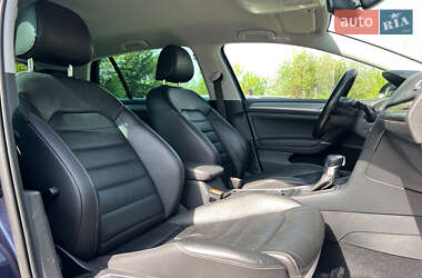 Хетчбек Volkswagen e-Golf 2015 в 