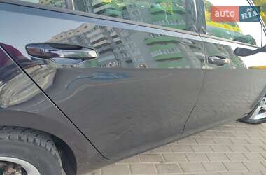 Хэтчбек Volkswagen e-Golf 2015 в 