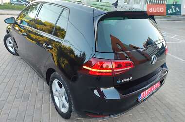 Хэтчбек Volkswagen e-Golf 2015 в 