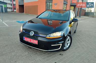 Хэтчбек Volkswagen e-Golf 2015 в 