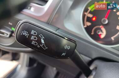 Хэтчбек Volkswagen e-Golf 2015 в 