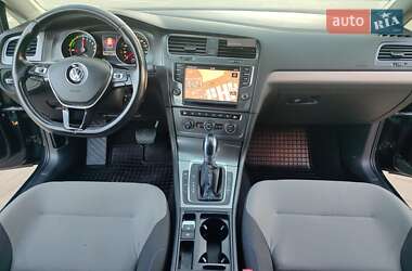 Хэтчбек Volkswagen e-Golf 2015 в 