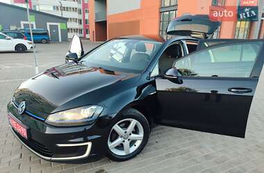 Хэтчбек Volkswagen e-Golf 2015 в 