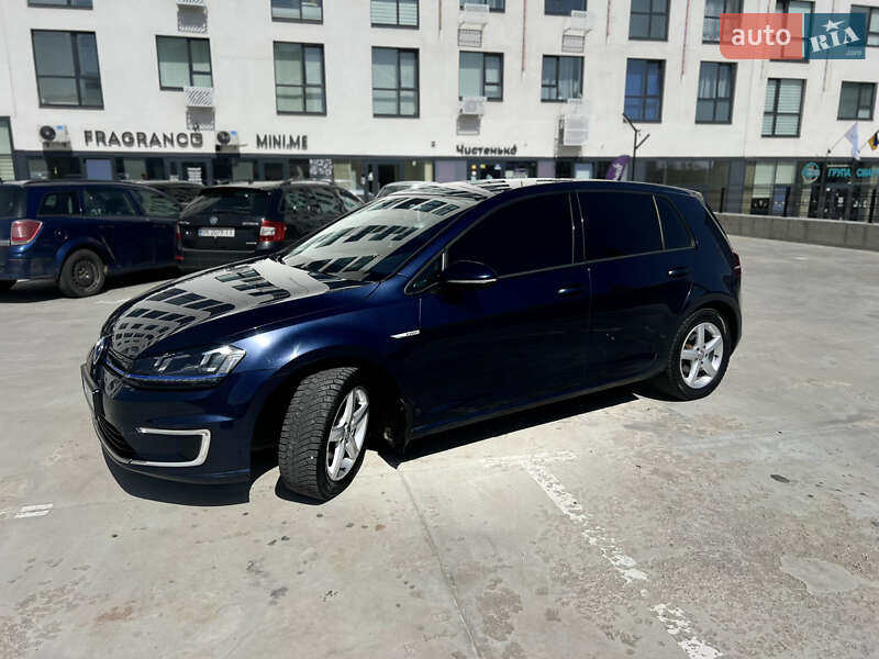 Хэтчбек Volkswagen e-Golf 2015 в Ровно