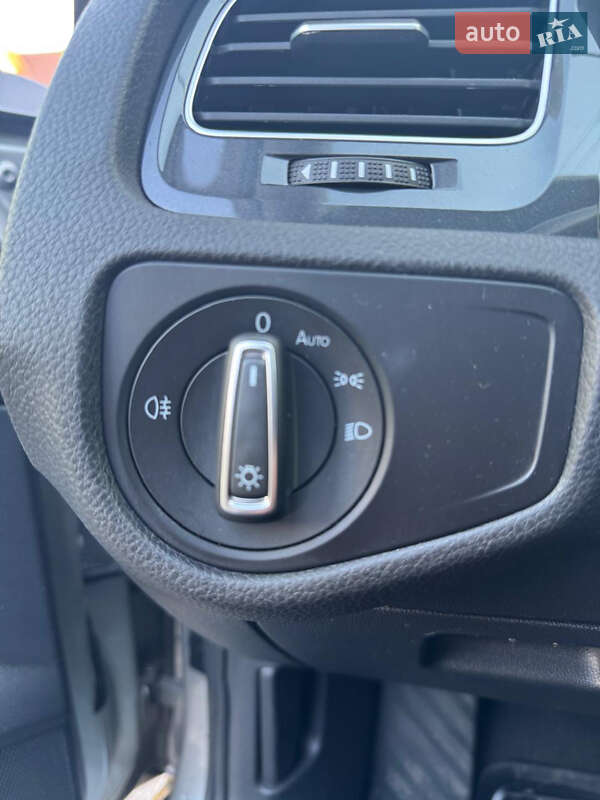 Хетчбек Volkswagen e-Golf 2019 в Рівному