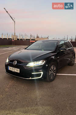 Хетчбек Volkswagen e-Golf 2017 в 