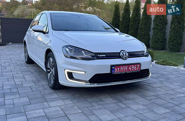 Хэтчбек Volkswagen e-Golf 2015 в 