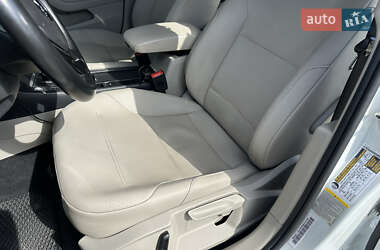 Хетчбек Volkswagen e-Golf 2014 в 