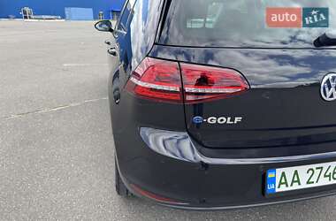 Хетчбек Volkswagen e-Golf 2015 в 