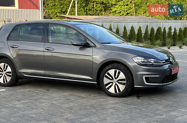Хетчбек Volkswagen e-Golf 2019 в 
