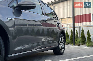 Хетчбек Volkswagen e-Golf 2019 в 