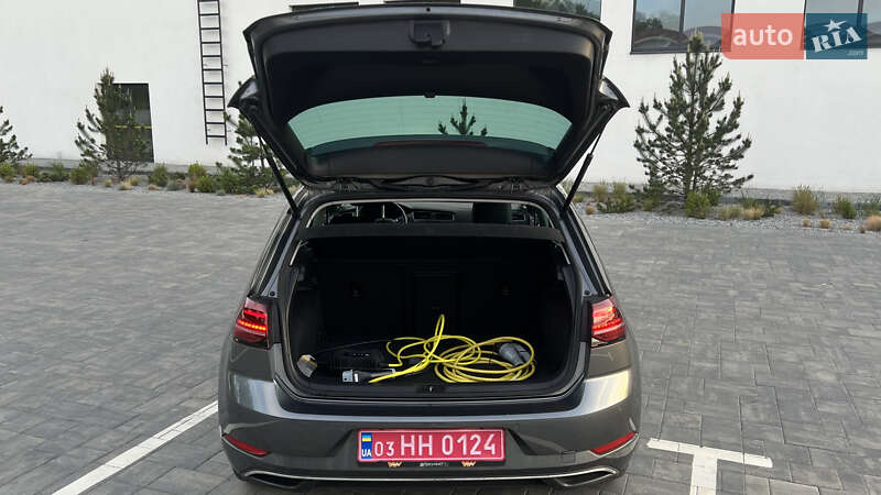 Хэтчбек Volkswagen e-Golf 2019 в Луцке