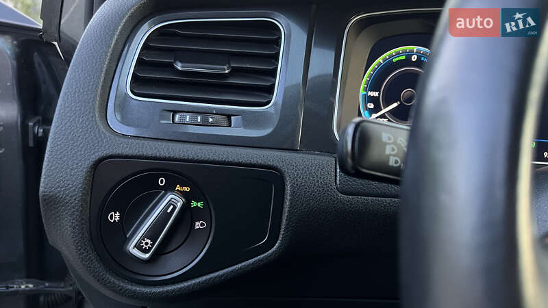 Хэтчбек Volkswagen e-Golf 2019 в Луцке