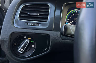Хетчбек Volkswagen e-Golf 2019 в 