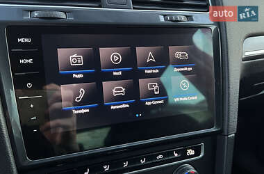 Хетчбек Volkswagen e-Golf 2019 в 