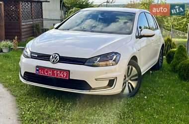 Хетчбек Volkswagen e-Golf 2016 в 
