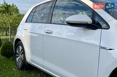 Хетчбек Volkswagen e-Golf 2016 в 