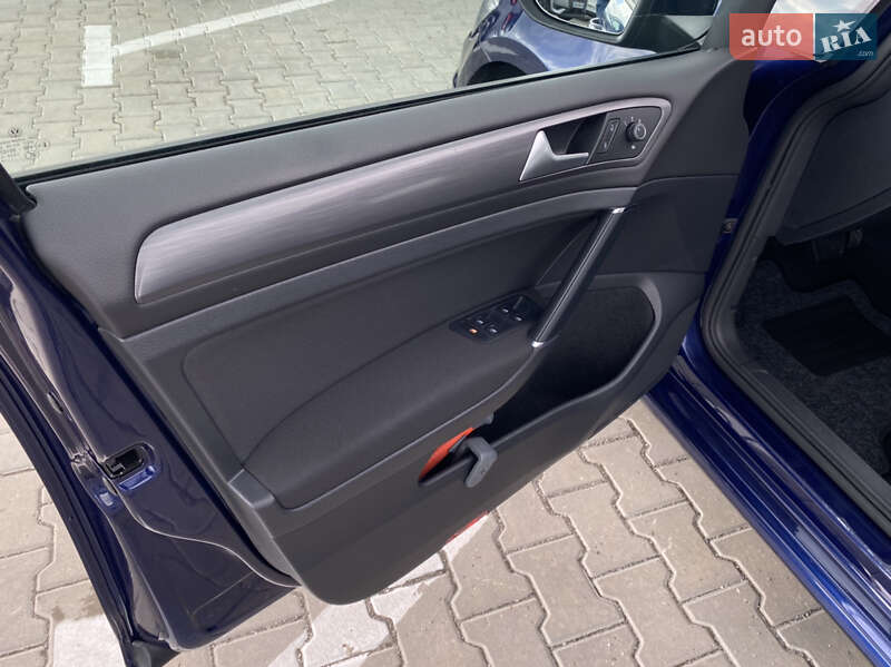 Хетчбек Volkswagen e-Golf 2019 в Вінниці