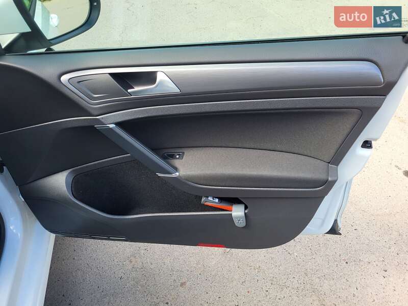 Хэтчбек Volkswagen e-Golf 2020 в Луцке