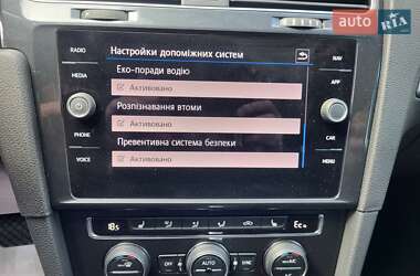 Хетчбек Volkswagen e-Golf 2020 в 