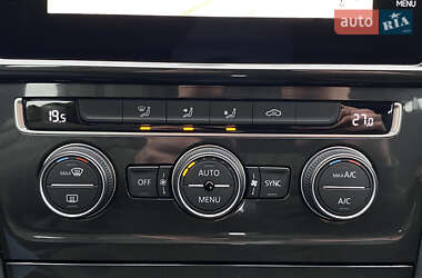 Хэтчбек Volkswagen e-Golf 2020 в 