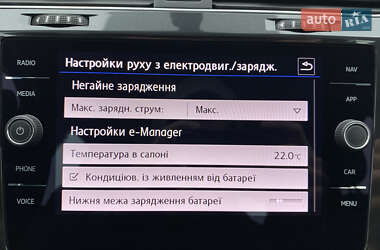 Хэтчбек Volkswagen e-Golf 2020 в 